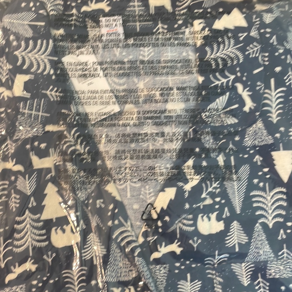 Old Navy Matching Christmas Pajamas - Women’s Navy Button Up Flannel Polar Bear